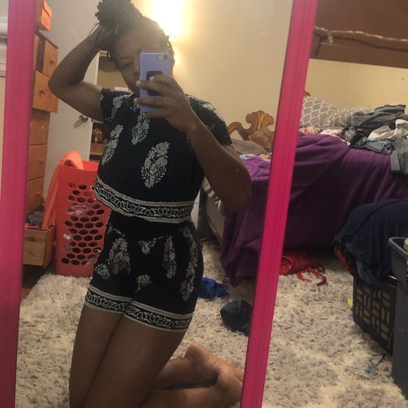 DEPOP SALES, EVERYTHING MUST GO!! - Picture 4 of 8